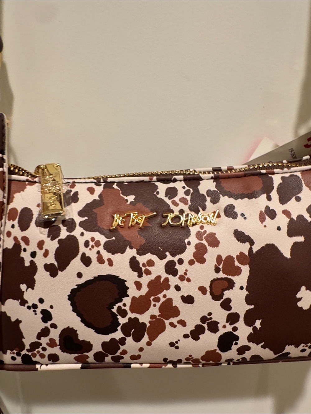 Betsey Johnson Brown & White Cow Print Crossbody Bag with Gold Hardware - Picture 3 of 6
